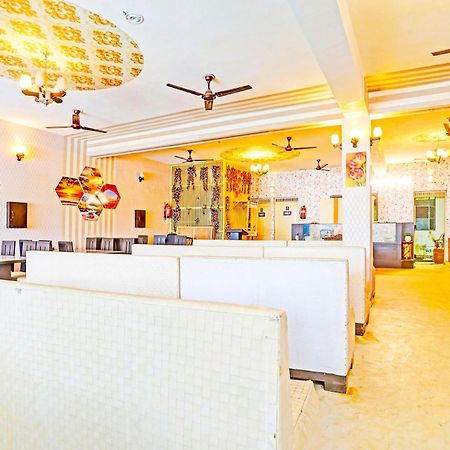 Spot On Meal Tree Hotell Ghaziabad Exteriör bild