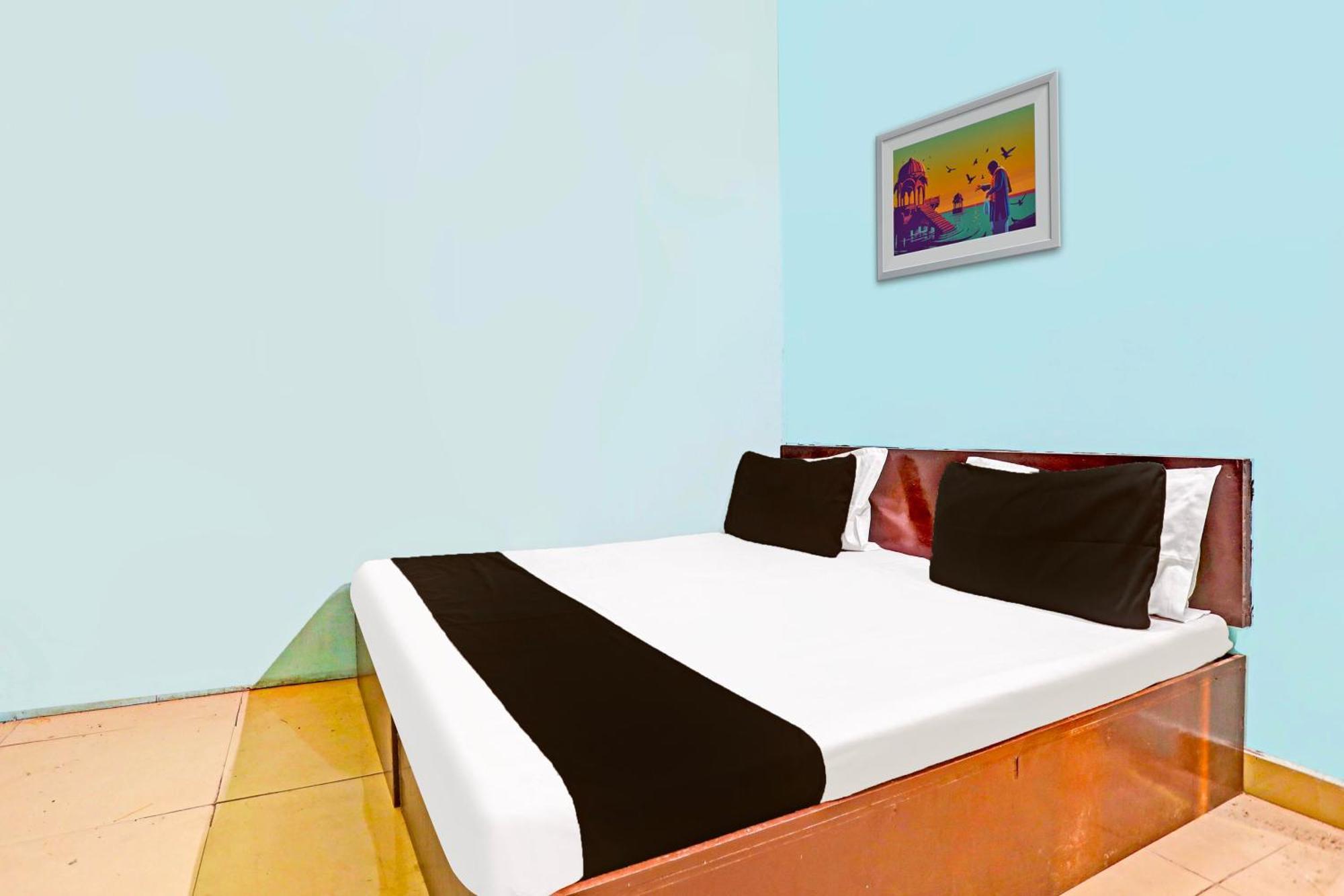 Spot On Meal Tree Hotell Ghaziabad Exteriör bild